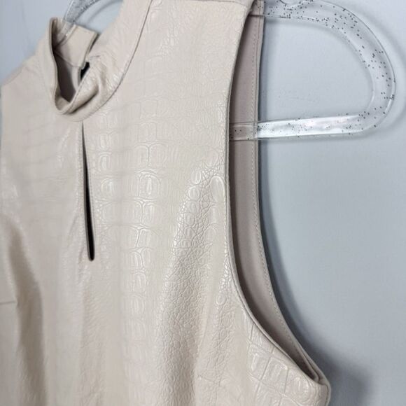 MARC NEW YORK | NEW Latte Croc Keyhole Sleeveless Top Women’s Size Small - Picture 2 of 10